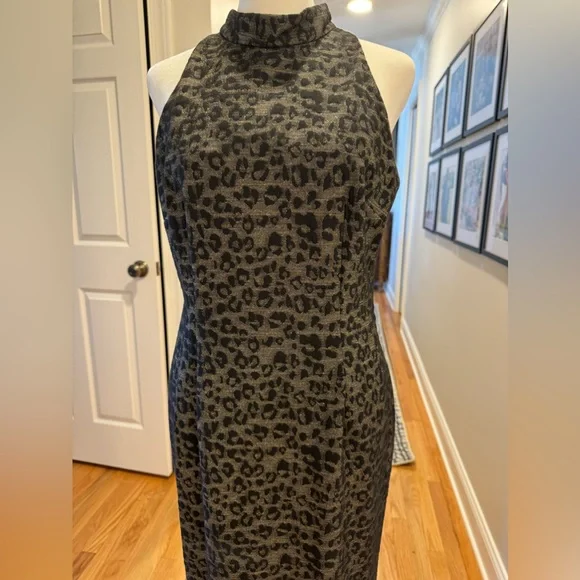 Adrianna Pappel Mock Neck Sleeveless Cocktail Dress - Picture 3 of 12